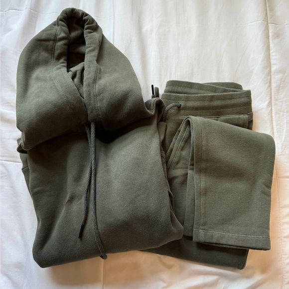 Olive Green Hoodie and Sweats Matching Set - Picture 2 of 6